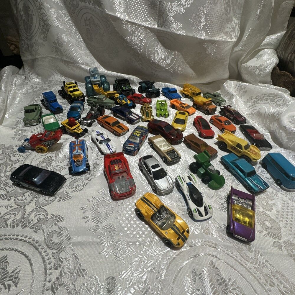 Lot Of Assorted Play Cars